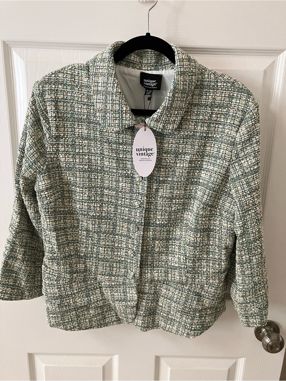 NWT Unique Vintage Green Boucle’ 3/4 Sleeve Jacket